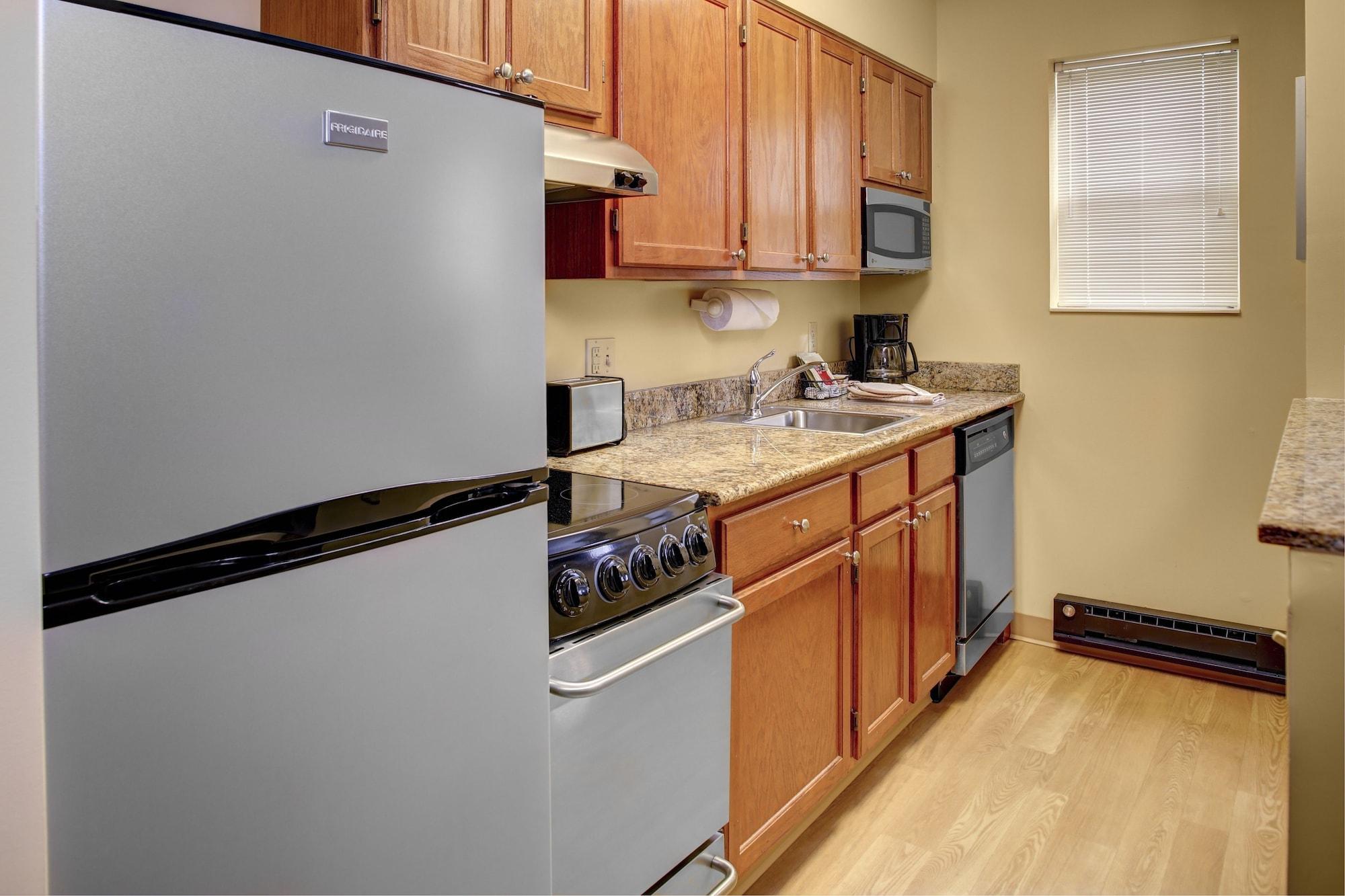 Birch Hills Suites - Blue Ash Εξωτερικό φωτογραφία