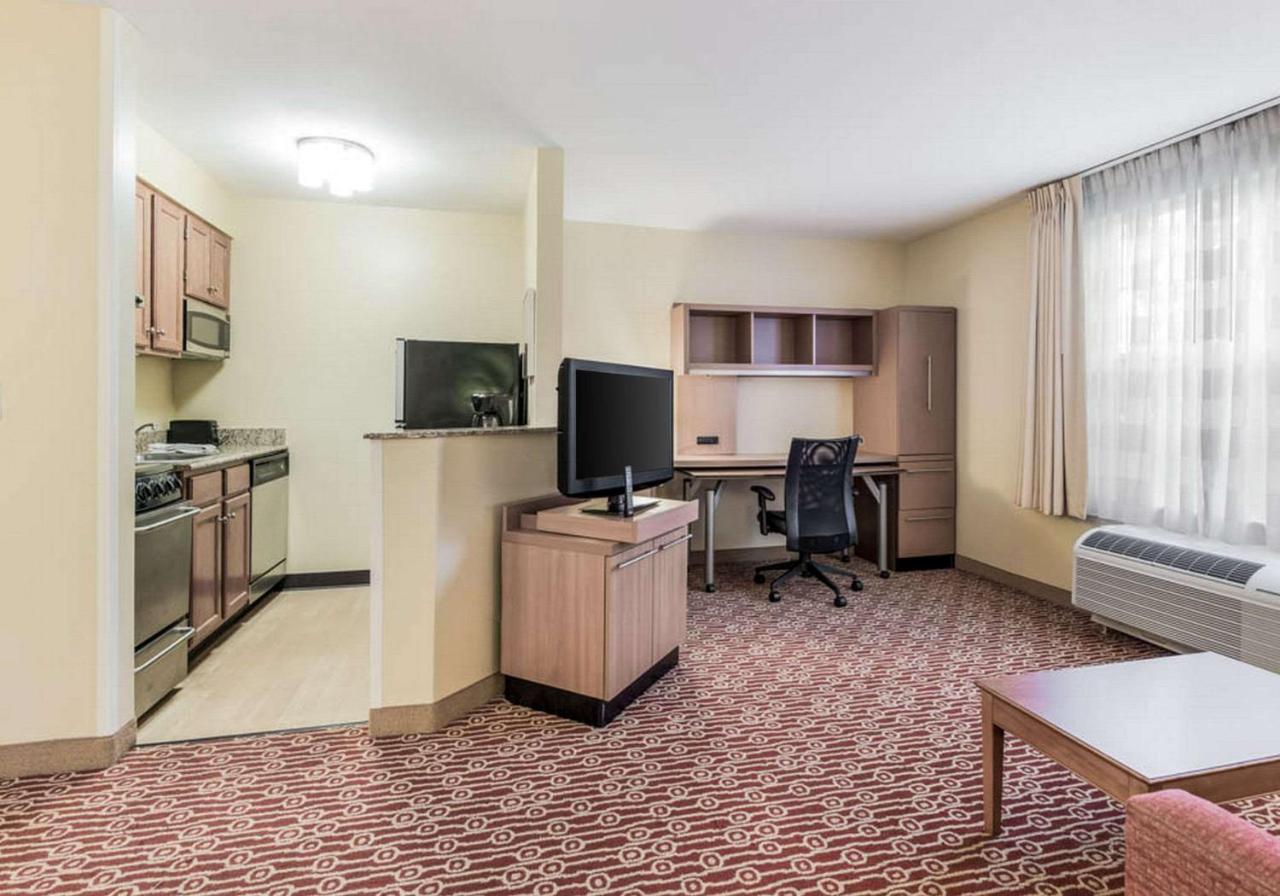 Birch Hills Suites - Blue Ash Εξωτερικό φωτογραφία